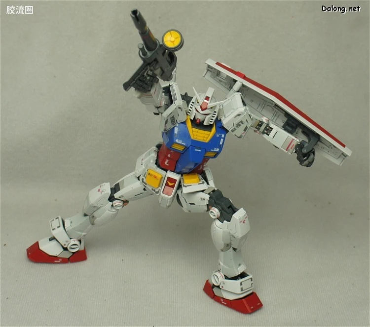 Bandai MG 1/100 RX-78-2 Gundam Ver.3.0