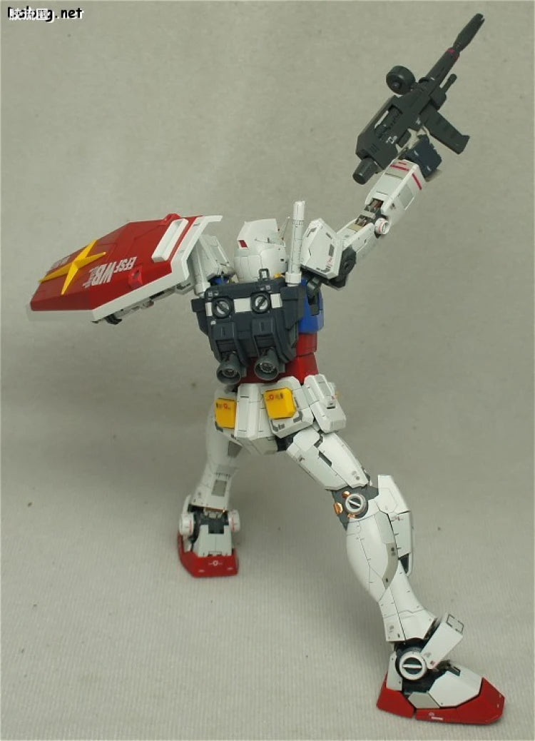 Bandai MG 1/100 RX-78-2 Gundam Ver.3.0