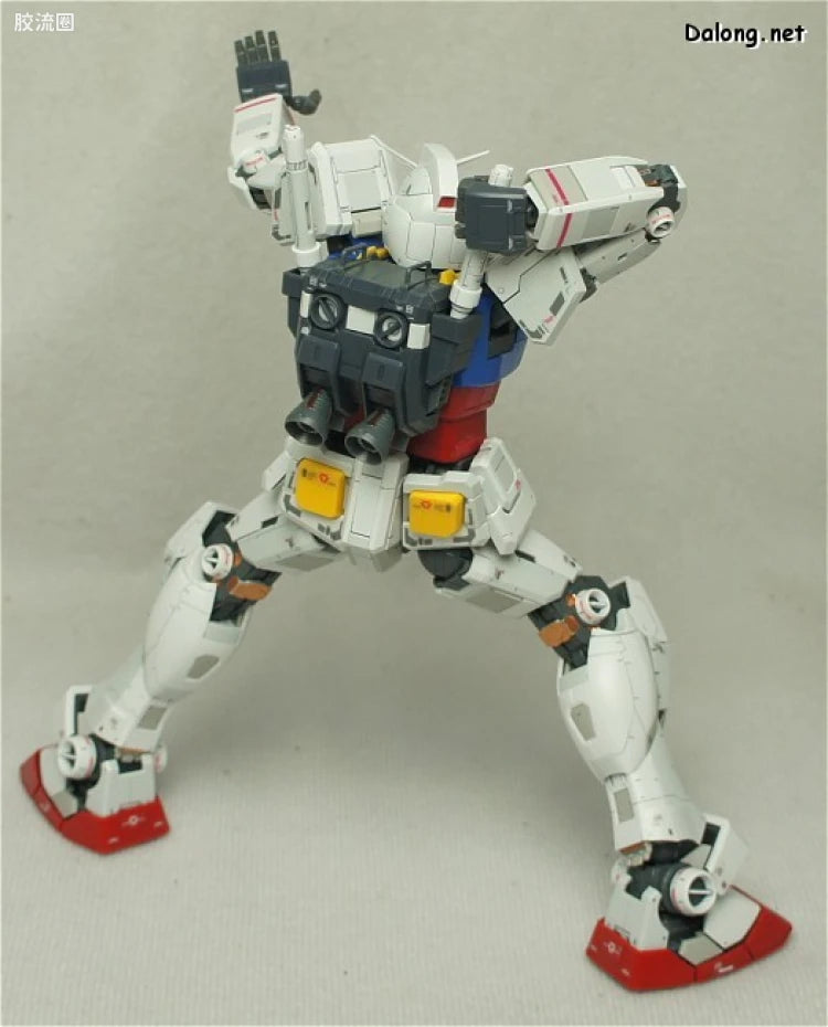 Bandai MG 1/100 RX-78-2 Gundam Ver.3.0