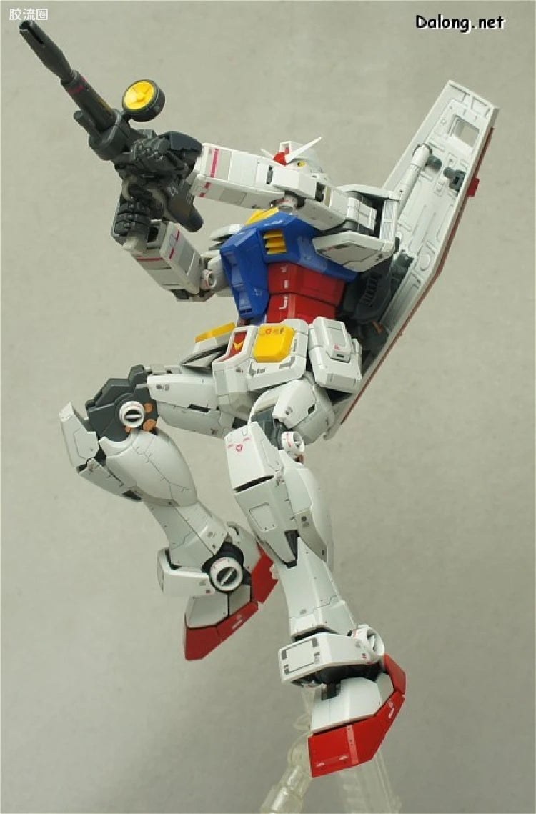 Bandai MG 1/100 RX-78-2 Gundam Ver.3.0