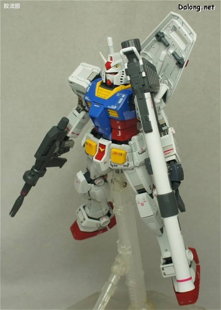 Bandai MG 1/100 RX-78-2 Gundam Ver.3.0