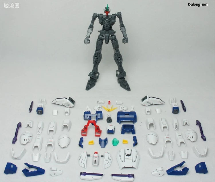 Bandai MG 1/100 GX-9900 Gundam X