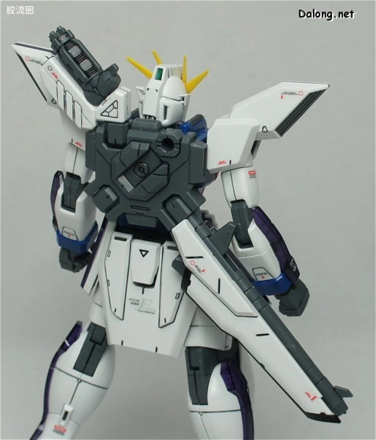 Bandai MG 1/100 GX-9900 Gundam X