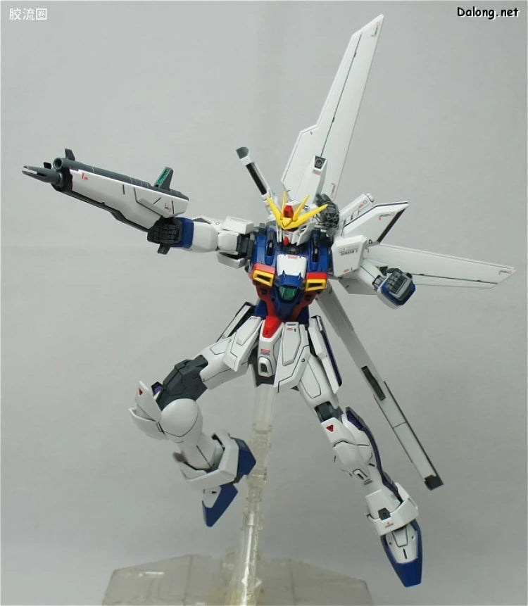 Bandai MG 1/100 GX-9900 Gundam X