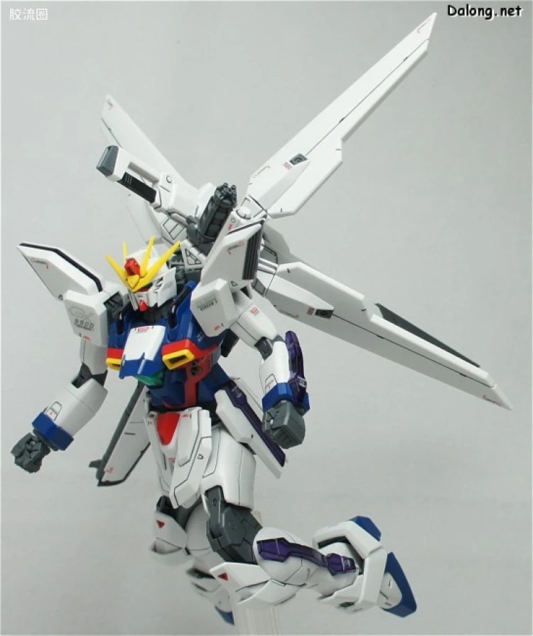 Bandai MG 1/100 GX-9900 Gundam X