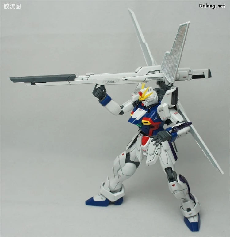 Bandai MG 1/100 GX-9900 Gundam X