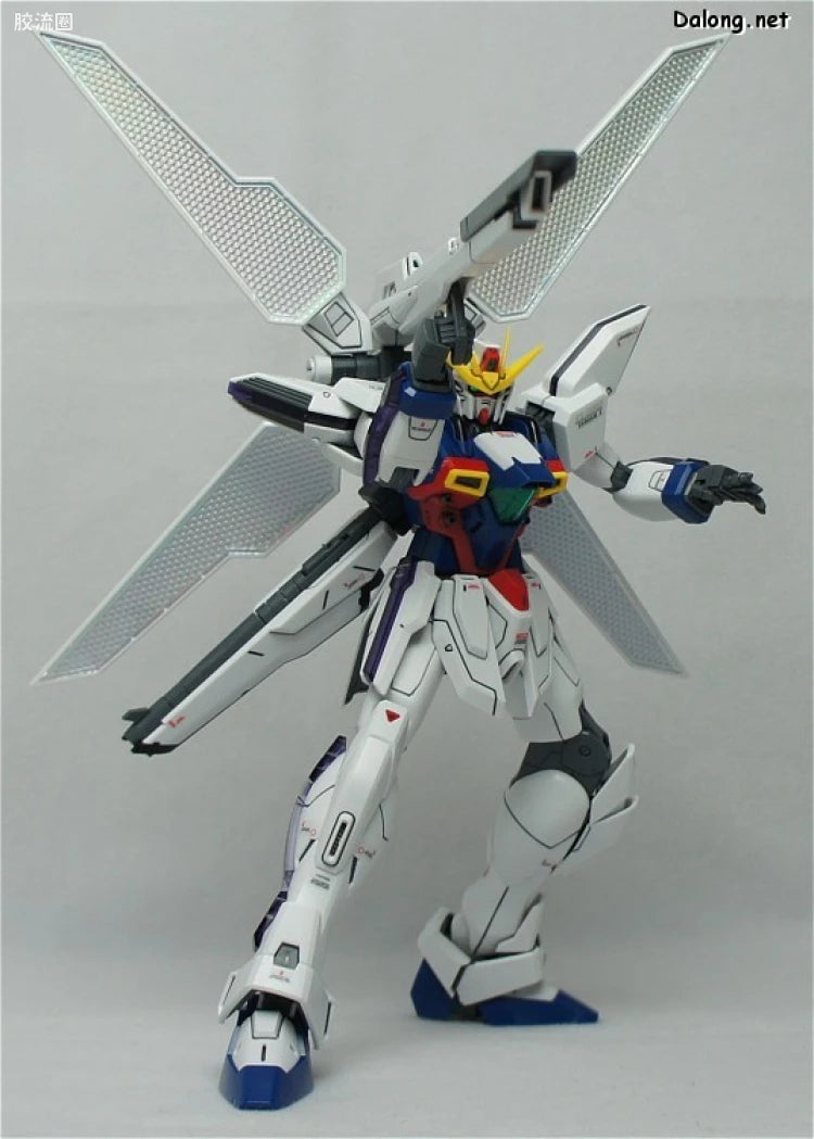 Bandai MG 1/100 GX-9900 Gundam X
