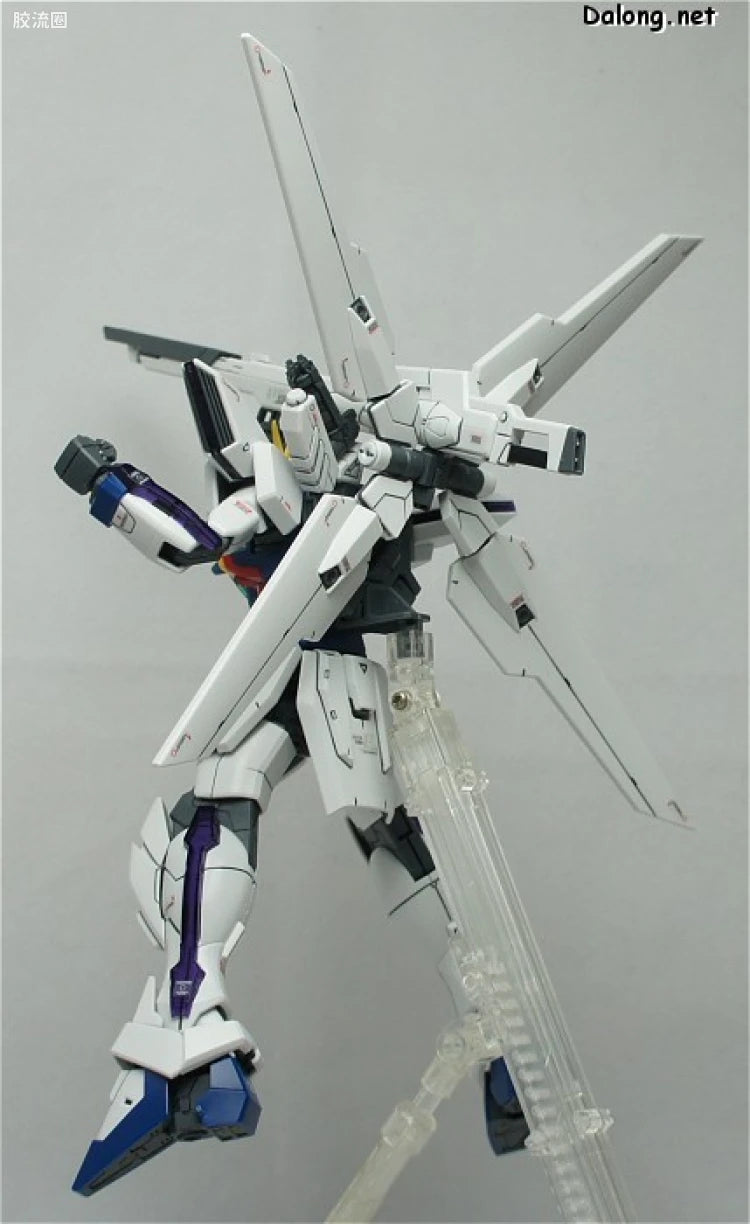 Bandai MG 1/100 GX-9900 Gundam X