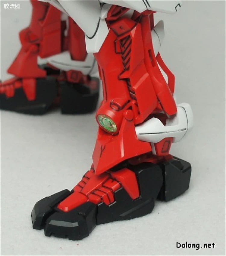 Bandai MG 1/100 Sengoku Astray Gundam