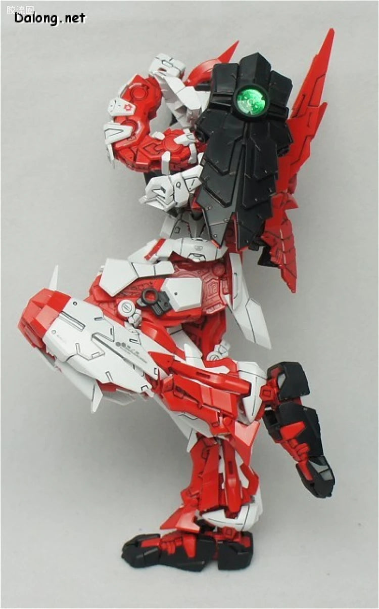 Bandai MG 1/100 Sengoku Astray Gundam