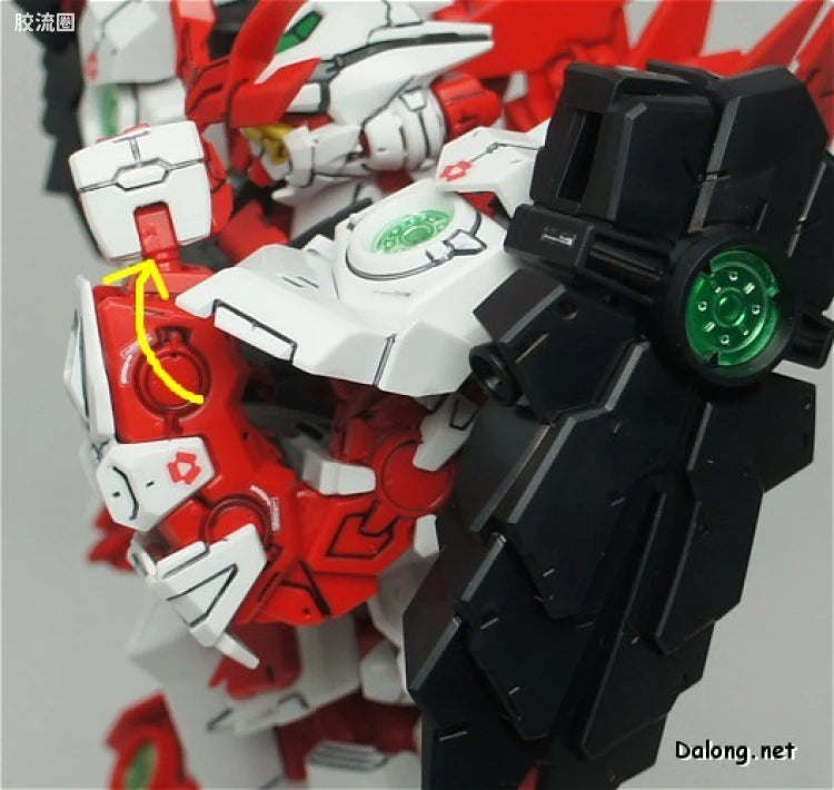 Bandai MG 1/100 Sengoku Astray Gundam