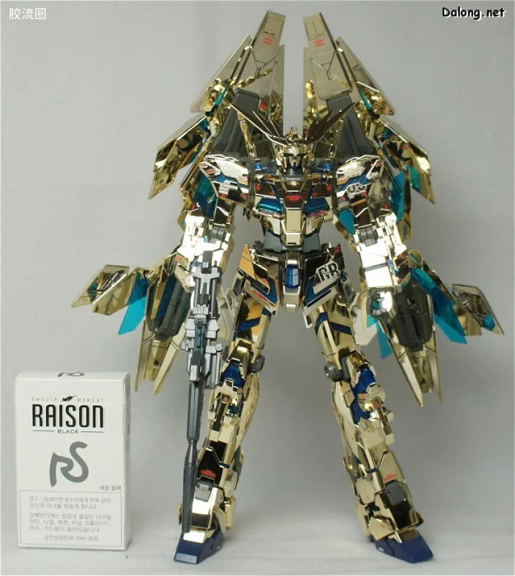 Bandai MG 1/100 RX-0 Unicorn Gundam 03 Phenex