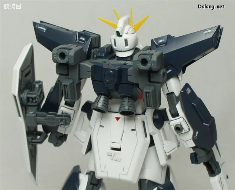 Bandai MG 1/100 GX-9901-DX Gundam Double X