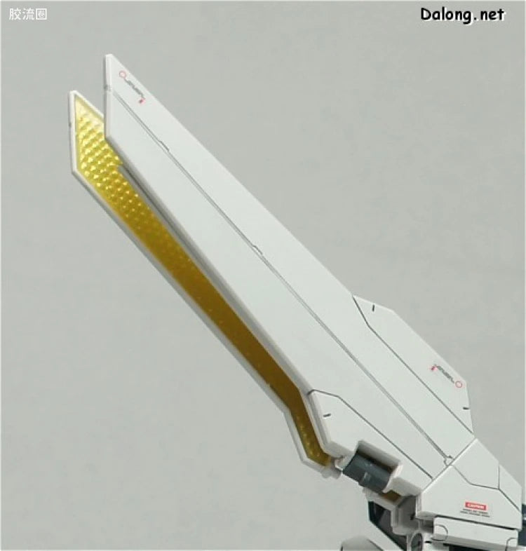 Bandai MG 1/100 GX-9901-DX Gundam Double X