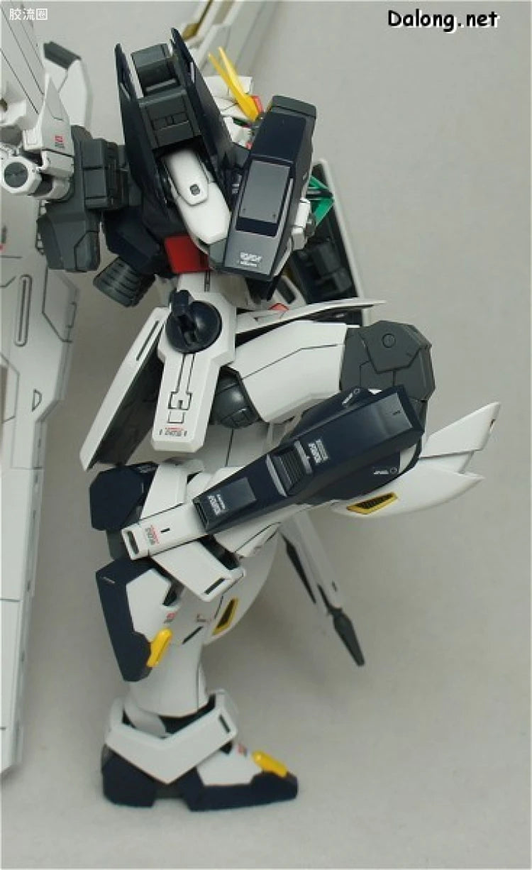 Bandai MG 1/100 GX-9901-DX Gundam Double X