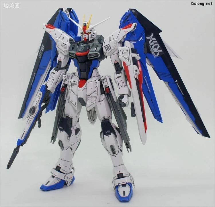 Bandai MG 1/100 ZGMF-X10A Freedom Gundam Ver.2.0
