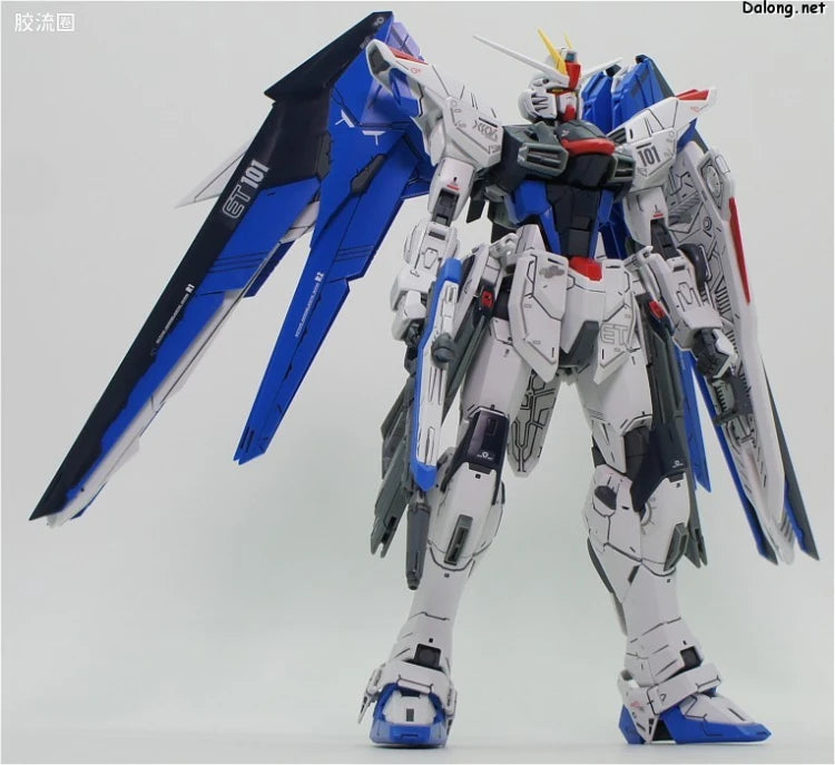 Bandai MG 1/100 ZGMF-X10A Freedom Gundam Ver.2.0