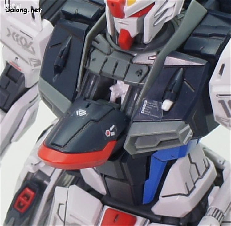 Bandai MG 1/100 ZGMF-X10A Freedom Gundam Ver.2.0