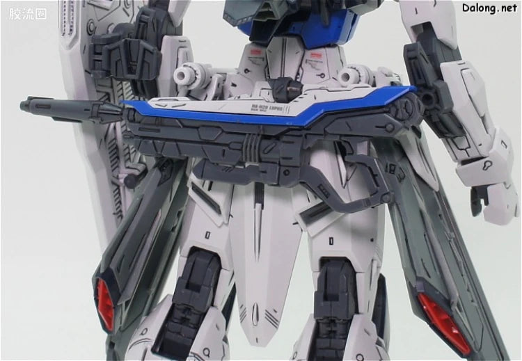 Bandai MG 1/100 ZGMF-X10A Freedom Gundam Ver.2.0