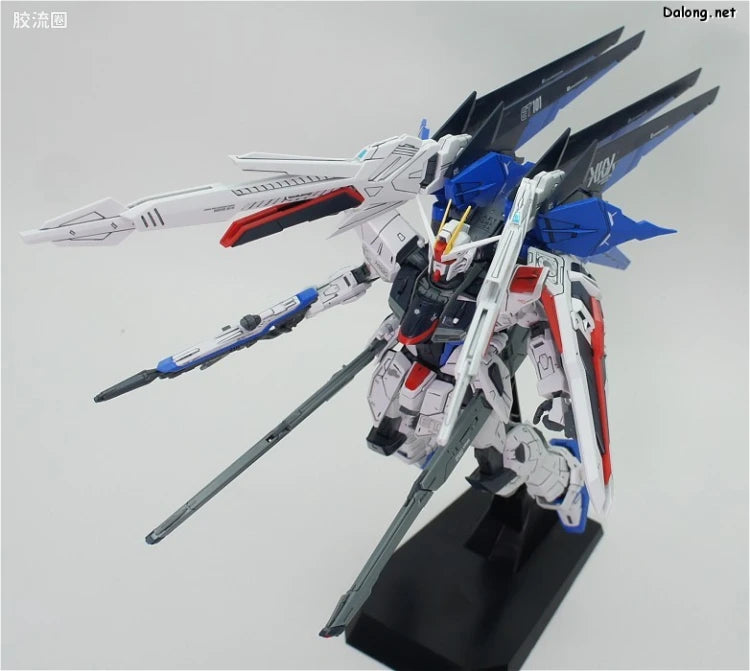 Bandai MG 1/100 ZGMF-X10A Freedom Gundam Ver.2.0