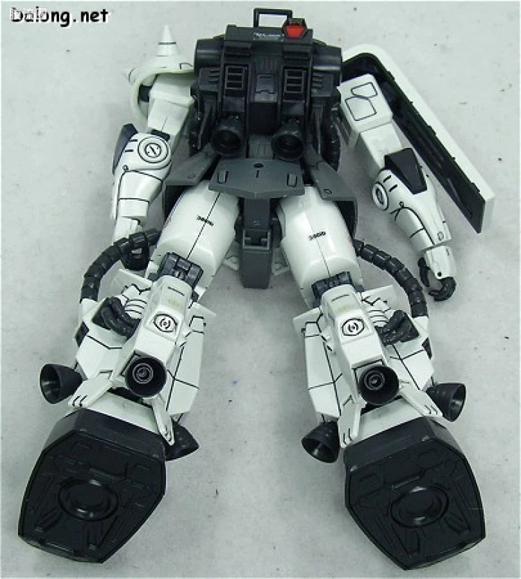 Bandai MG 1/100 MS-06R-1A Zaku II (Shin Matsunaga Custom)