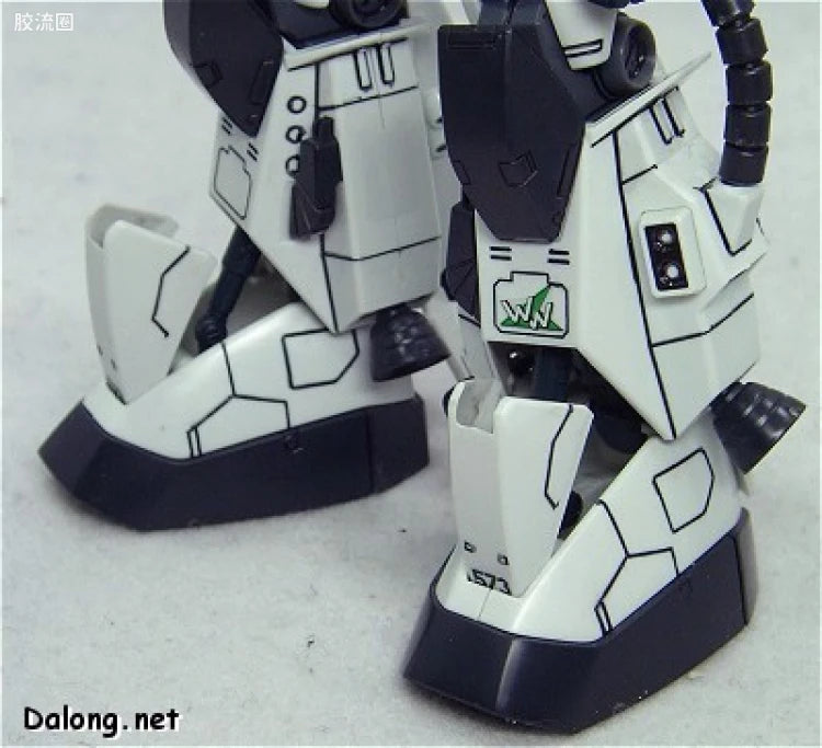 Bandai MG 1/100 MS-06R-1A Zaku II (Shin Matsunaga Custom)