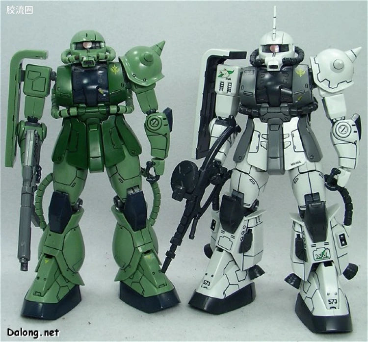 Bandai MG 1/100 MS-06R-1A Zaku II (Shin Matsunaga Custom)
