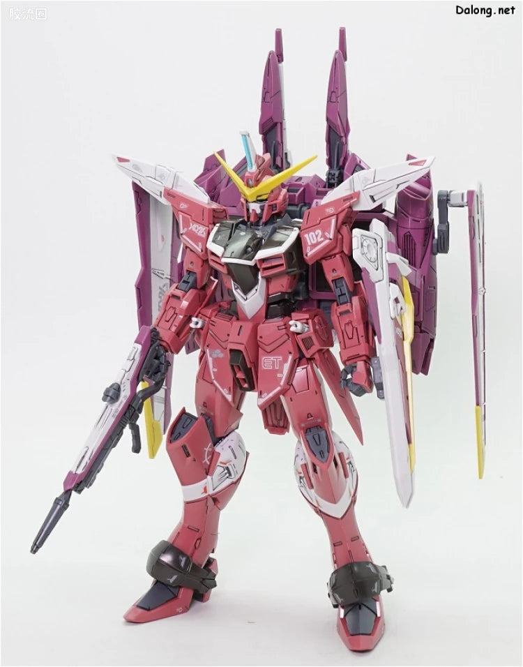 Bandai MG 1/100 ZGMF-X09A Justice Gundam