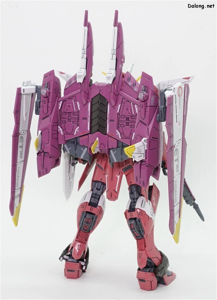 Bandai MG 1/100 ZGMF-X09A Justice Gundam