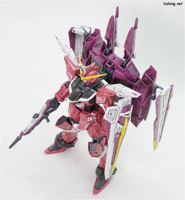 Bandai MG 1/100 ZGMF-X09A Justice Gundam