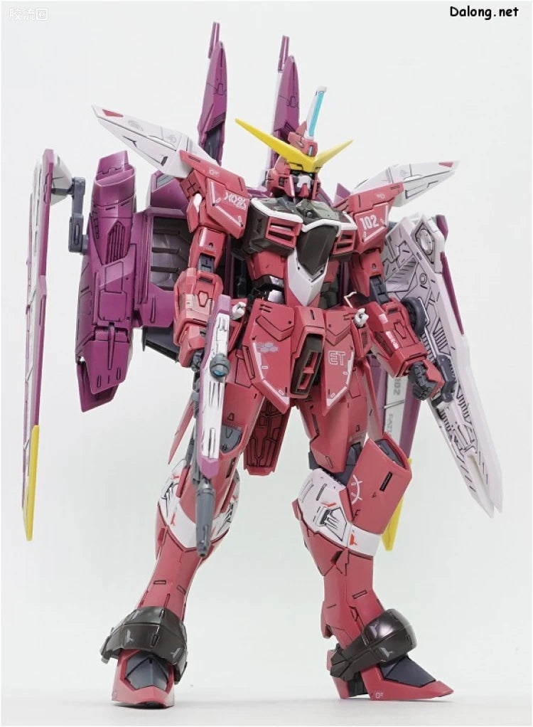 Bandai MG 1/100 ZGMF-X09A Justice Gundam