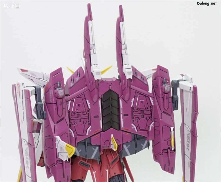 Bandai MG 1/100 ZGMF-X09A Justice Gundam