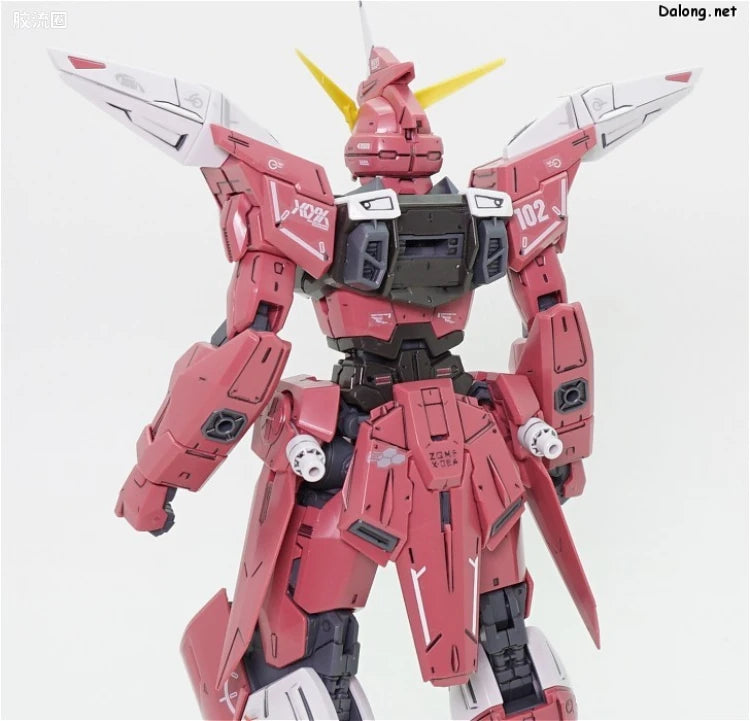 Bandai MG 1/100 ZGMF-X09A Justice Gundam
