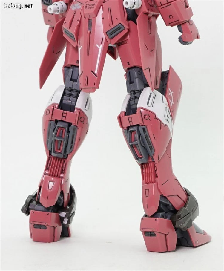 Bandai MG 1/100 ZGMF-X09A Justice Gundam