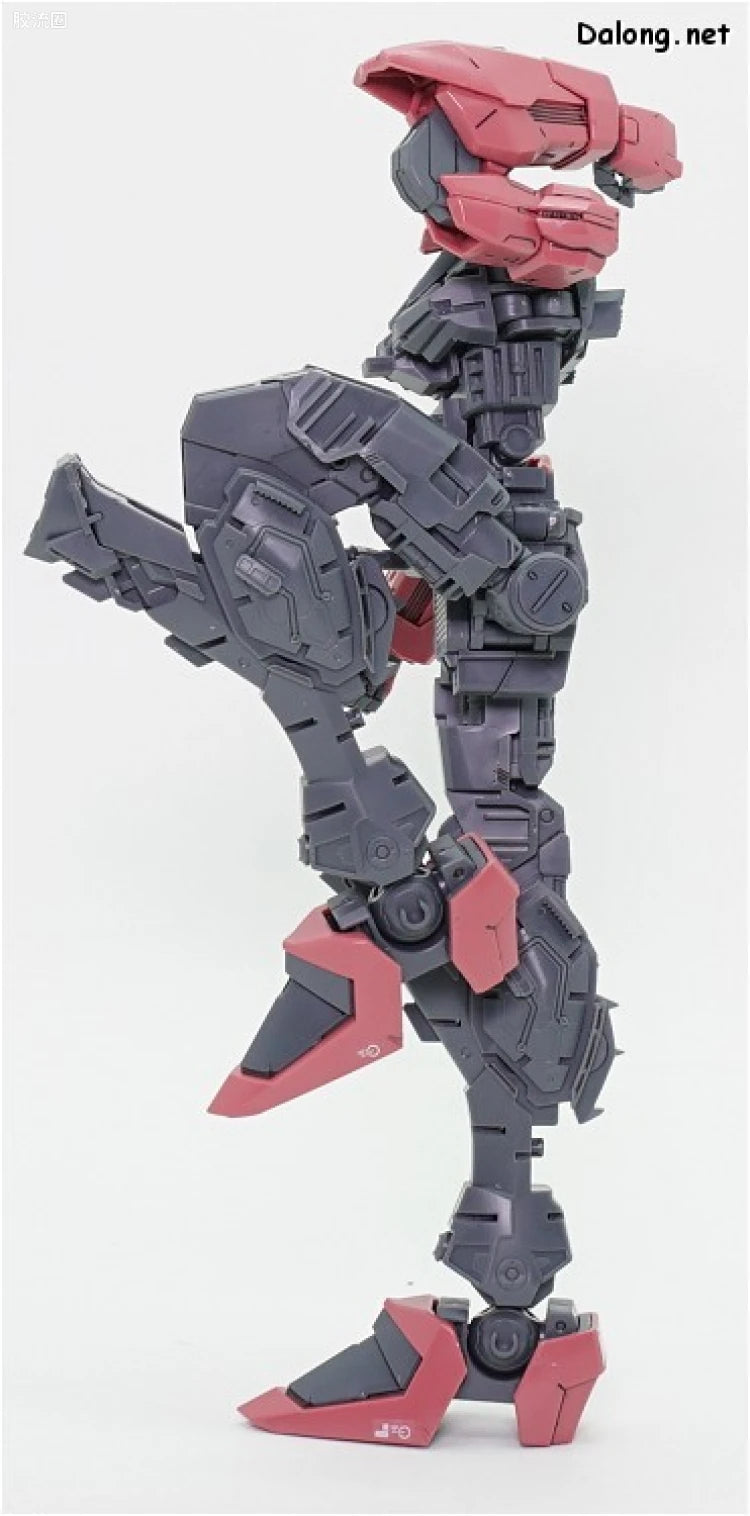 Bandai MG 1/100 ZGMF-X09A Justice Gundam