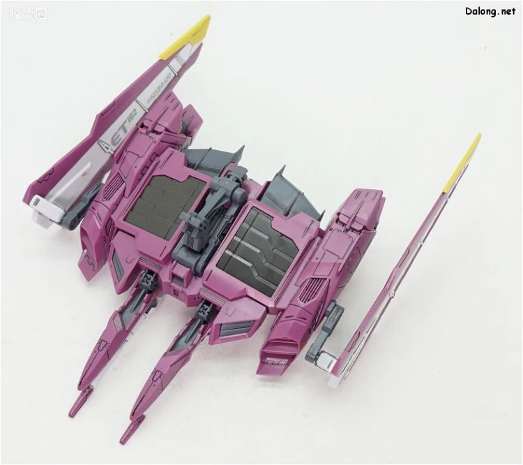 Bandai MG 1/100 ZGMF-X09A Justice Gundam