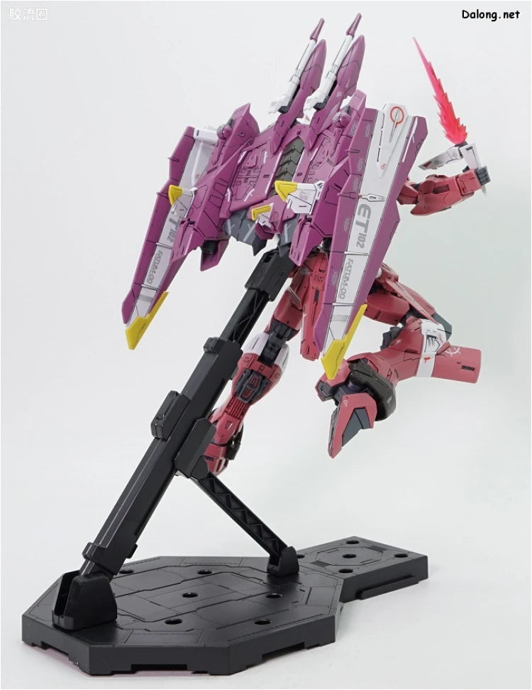 Bandai MG 1/100 ZGMF-X09A Justice Gundam