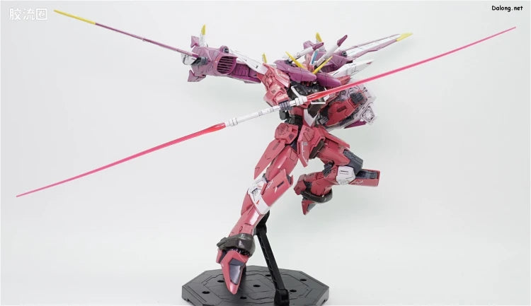Bandai MG 1/100 ZGMF-X09A Justice Gundam