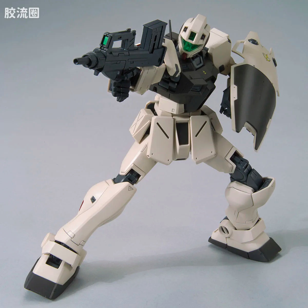 Bandai MG 1/100 RGM-79G GM Command (Colony Type)