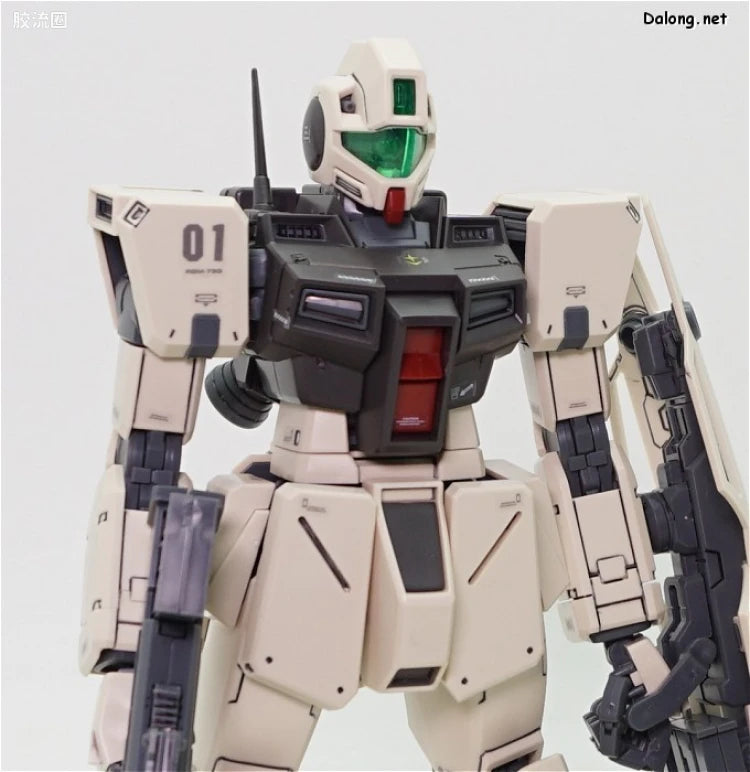 Bandai MG 1/100 RGM-79G GM Command (Colony Type)