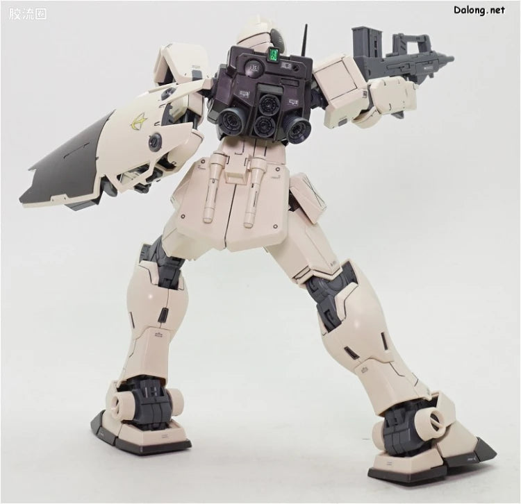 Bandai MG 1/100 RGM-79G GM Command (Colony Type)