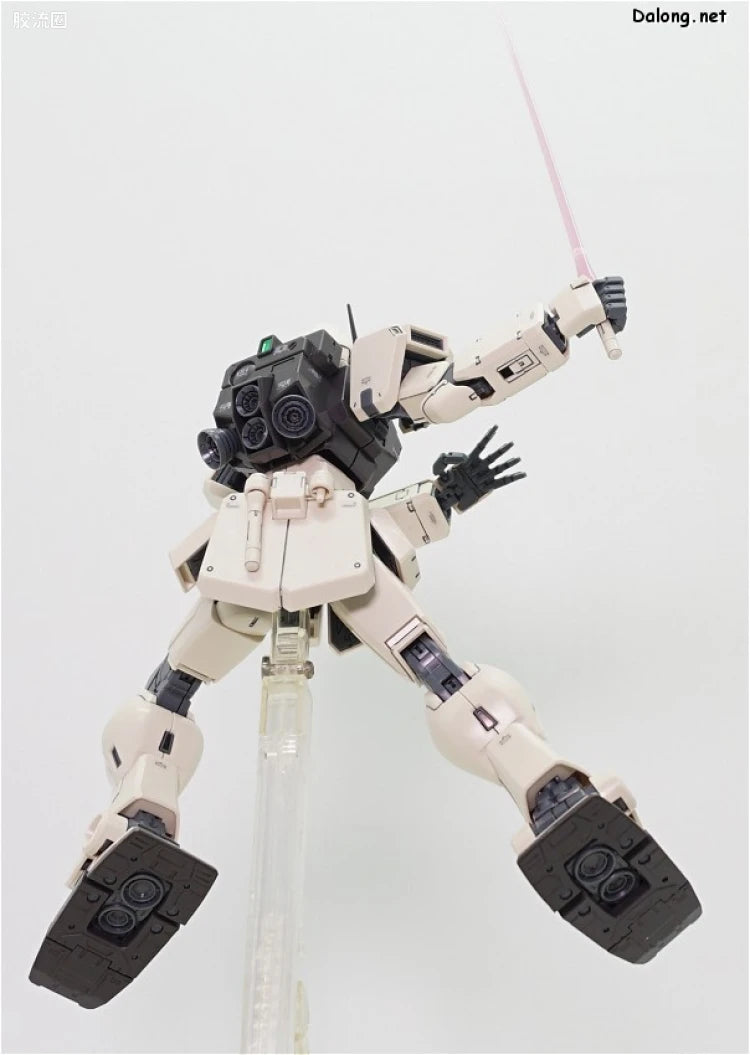 Bandai MG 1/100 RGM-79G GM Command (Colony Type)