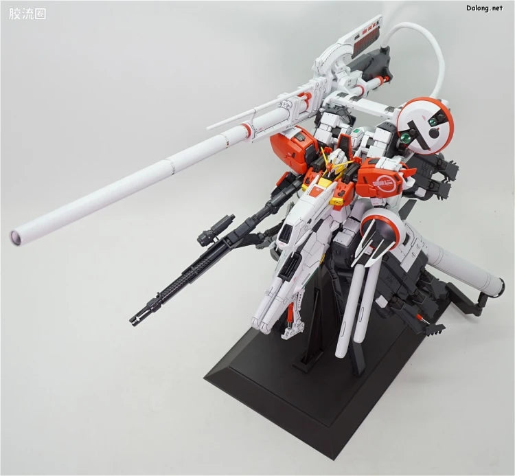Bandai MG 1/100 PLAN303E Deep Striker