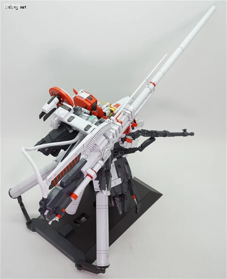 Bandai MG 1/100 PLAN303E Deep Striker