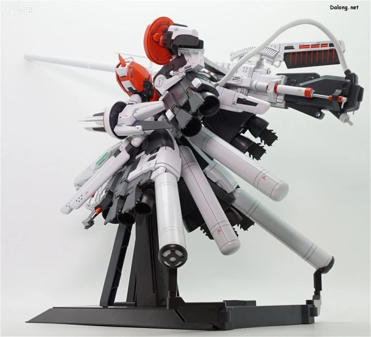 Bandai MG 1/100 PLAN303E Deep Striker