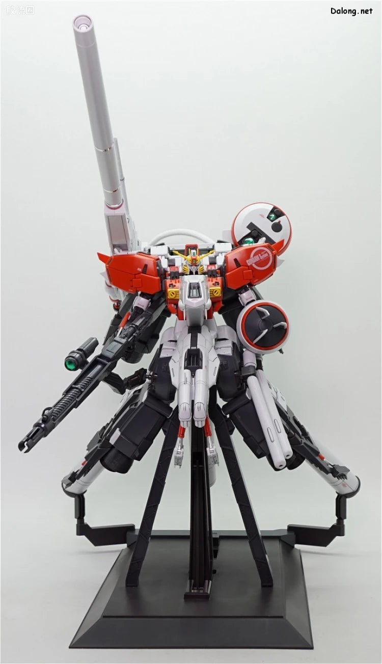 Bandai MG 1/100 PLAN303E Deep Striker