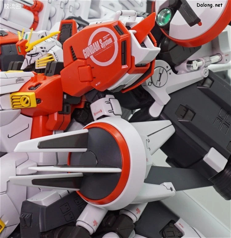 Bandai MG 1/100 PLAN303E Deep Striker