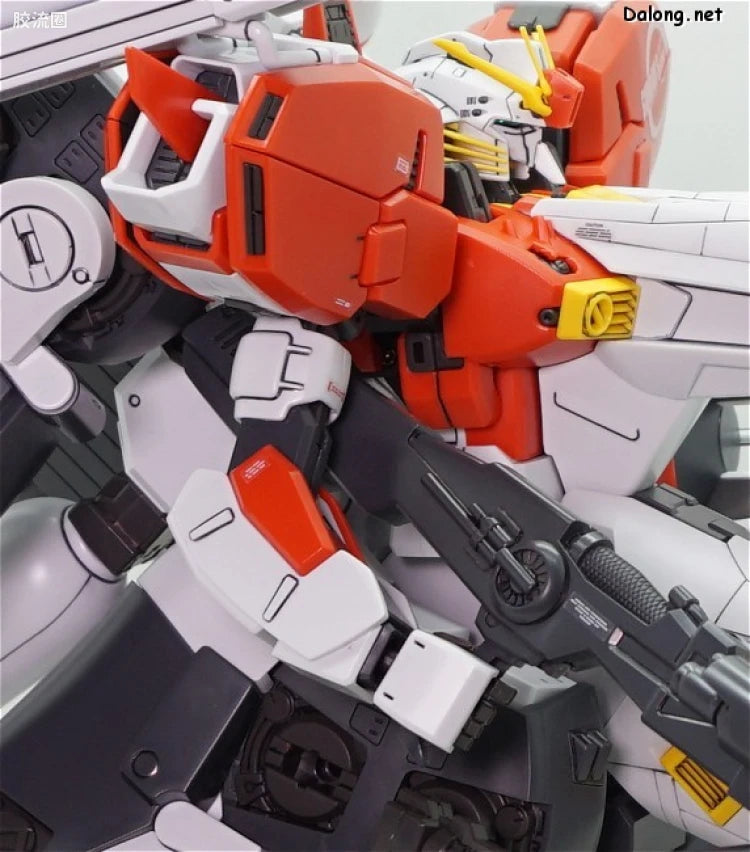 Bandai MG 1/100 PLAN303E Deep Striker