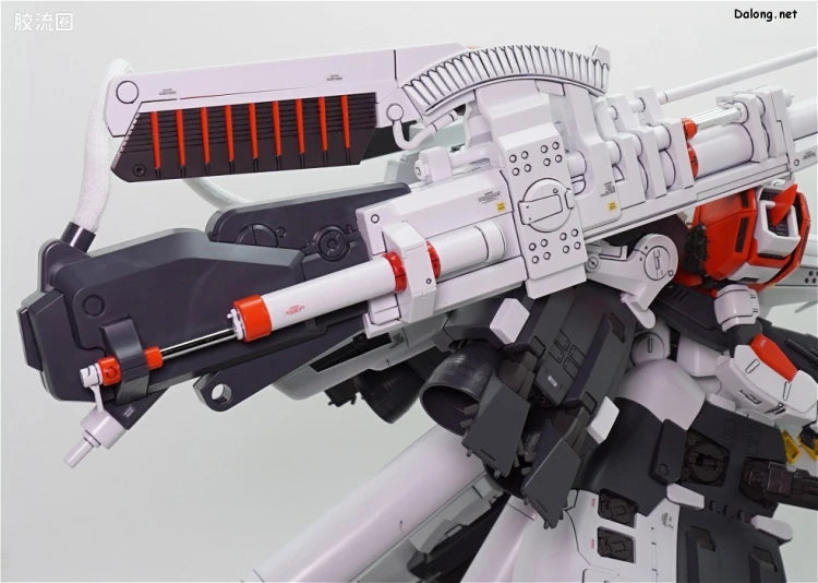 Bandai MG 1/100 PLAN303E Deep Striker
