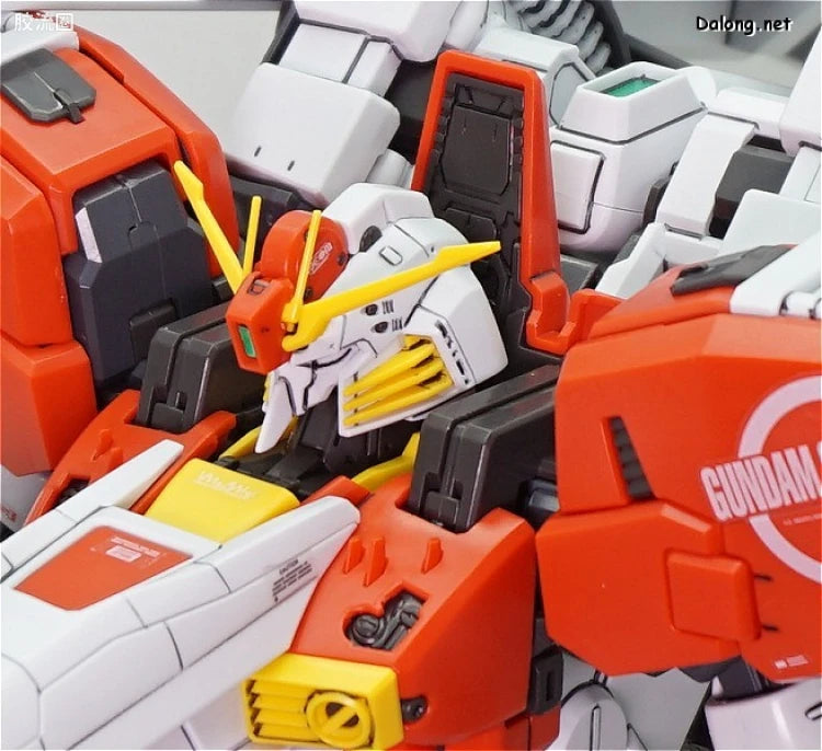 Bandai MG 1/100 PLAN303E Deep Striker